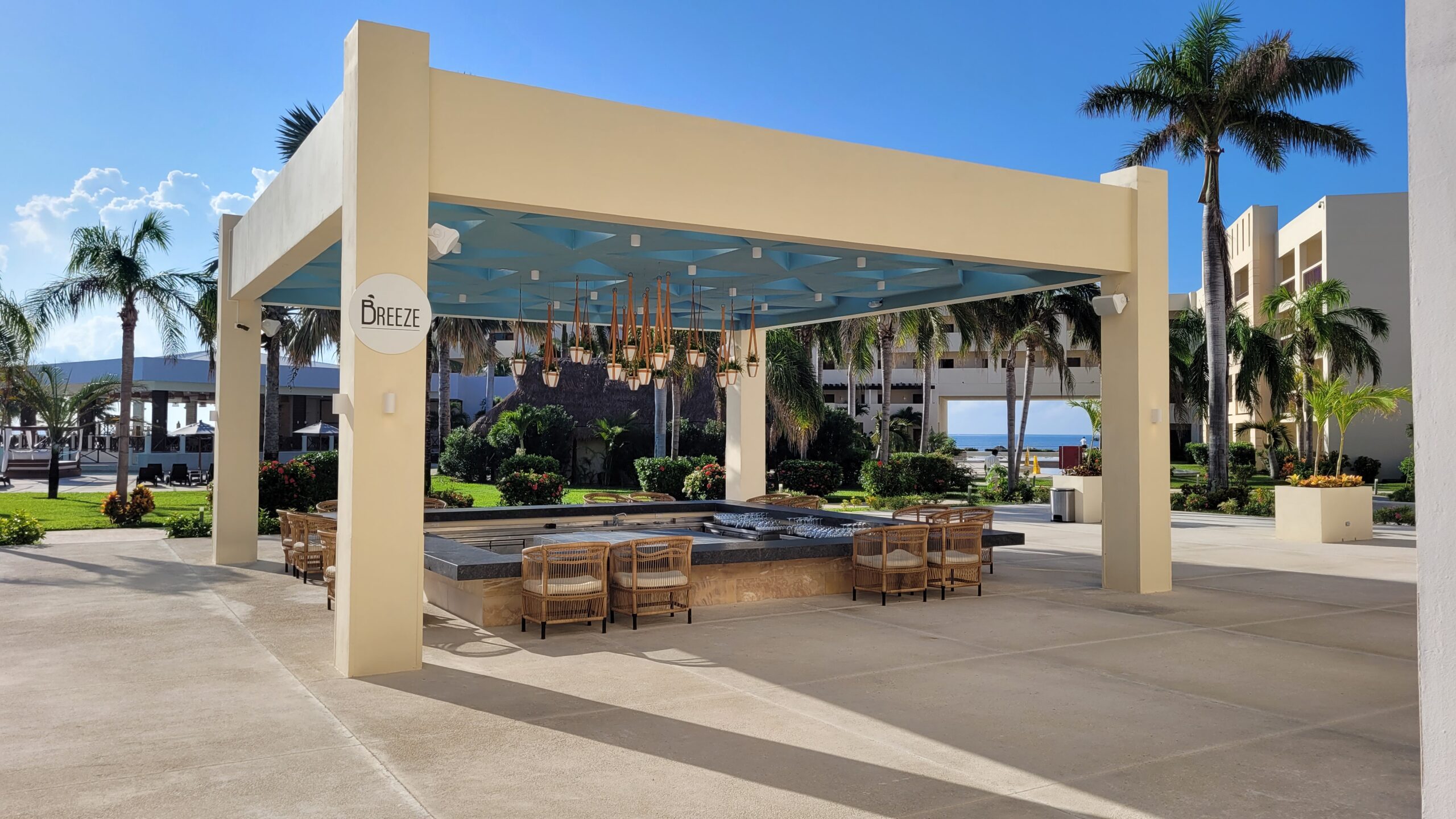 Hyatt Ziva Riviera Cancun – All-Inclusive Bars Review