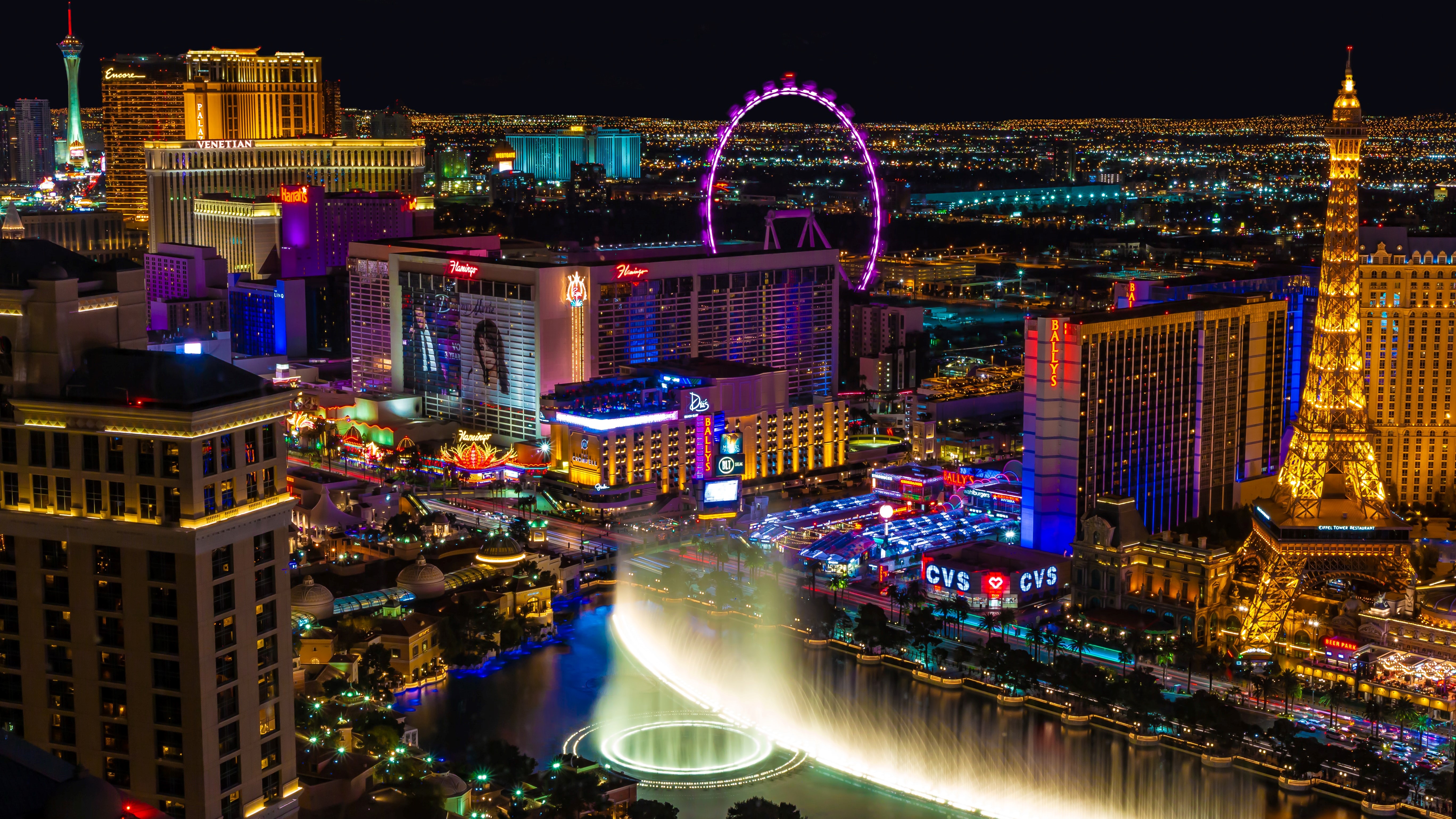 How to Book a Las Vegas Hotel